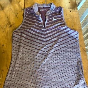 Nike women’s dry fit golf shirt